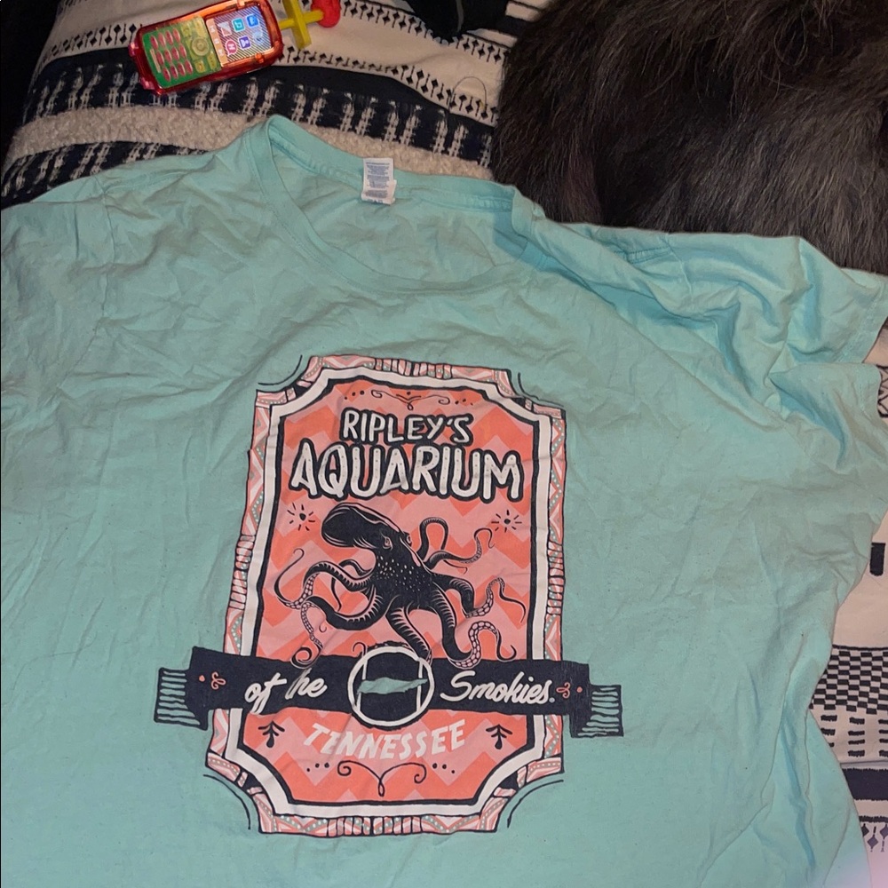 Ripley's Aquarium Graphic T-Shirt